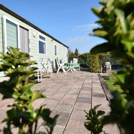 Locatie Het Knooppunt Engelse Chalet Nuis Exterior foto